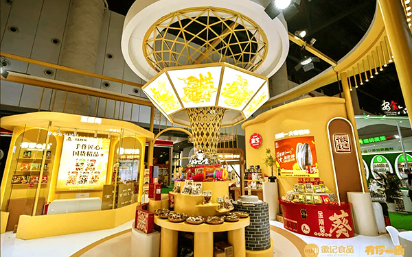 在展会展台设计搭建中，如何增强展位的客户粘性？