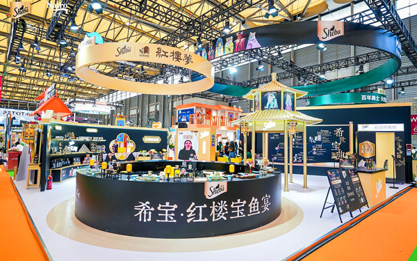 如何将企业品牌文化融入宠物展会设计搭建方案中？