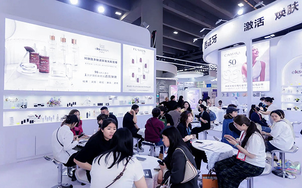 在展台设计装修合作中，合同签订注意事项有哪些？